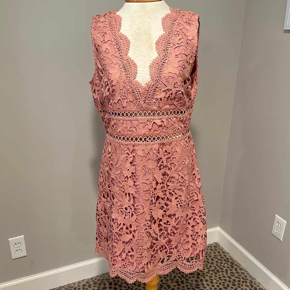 JOA lace dress. Great color and fit. Worn once. Excellent condition.